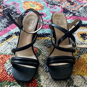 Naturalizer heeled sandal